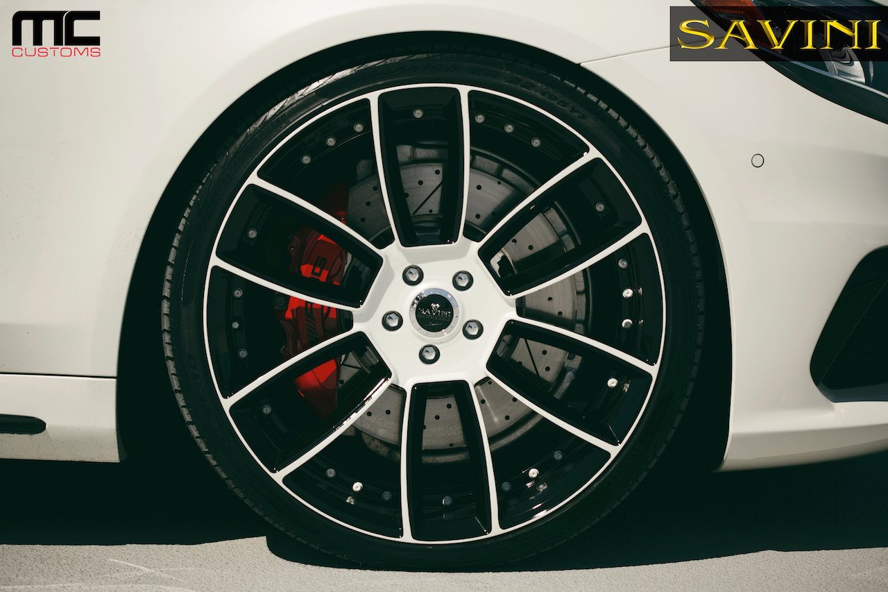 2014-white-mercedes-benz-s63-savini-wheels-sv52-d-duoblock-white-black-11