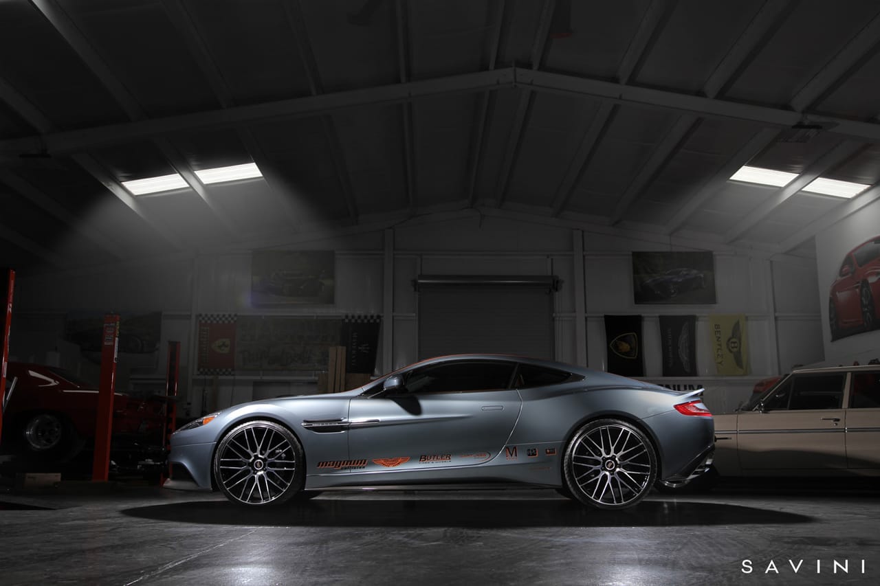 ASTON MARTIN VANTAGE on Savini forged wheels