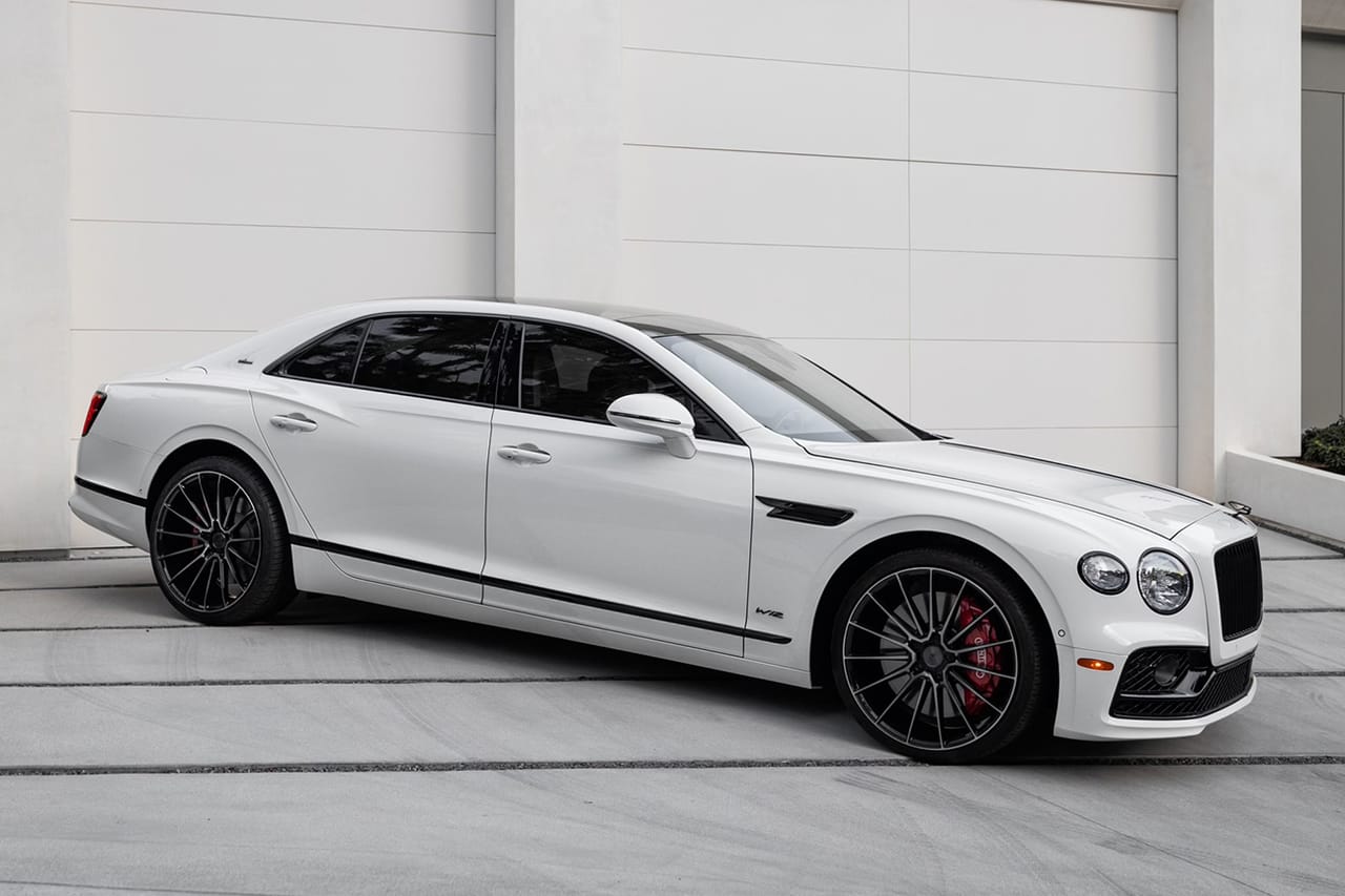 BENTLEY FLYING SPUR on Savini forged wheels