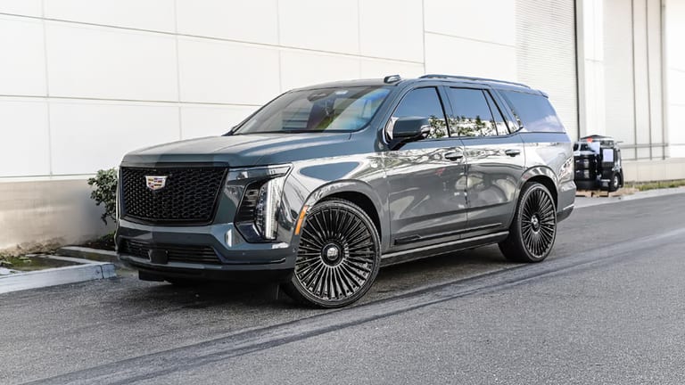 Cadillac Escalade on Savini SV.1 X-Series X2 Gloss Black