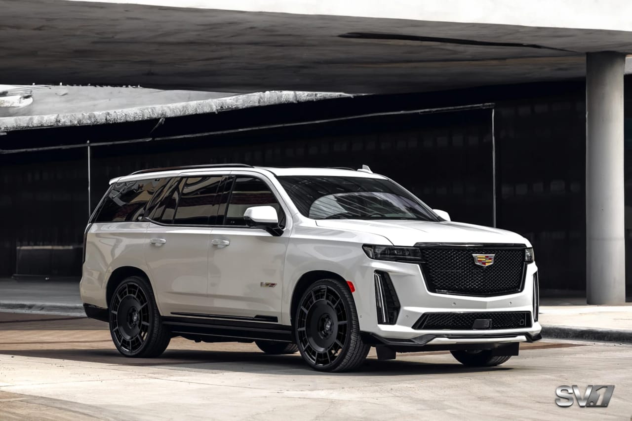 CADILLAC ESCALADE on Savini forged wheels