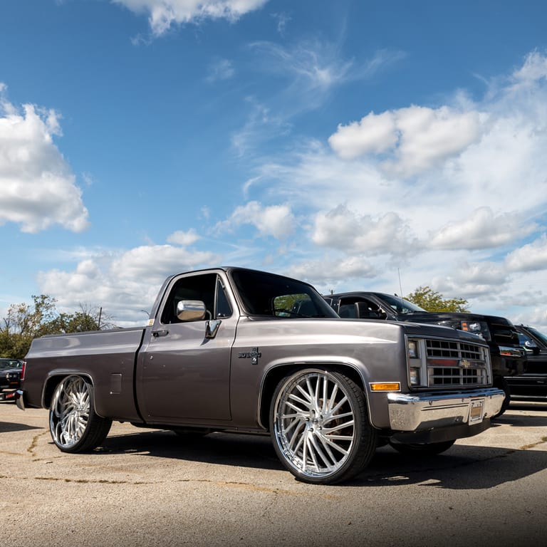 CHEVROLET C/K SERIES PICKUP on Savini forged wheels