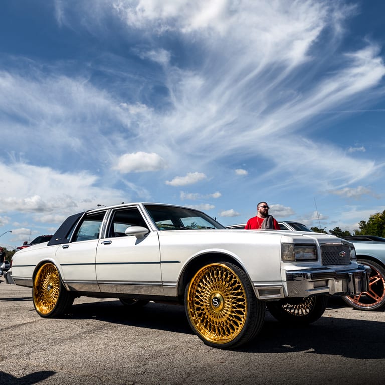 CHEVROLET CAPRICE CLASSIC on Savini forged wheels