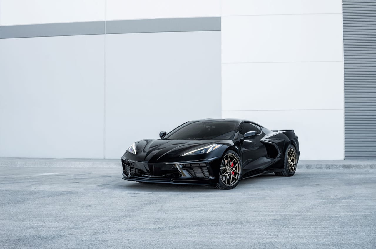 Ferrari GT4 Lusso on Savini SV-F6 Gloss Black DDT