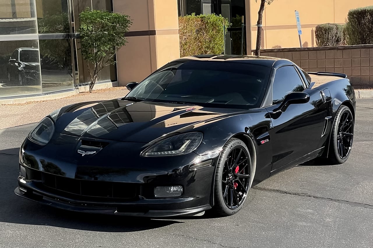 Corvette C6 Z06 on Savini SV-F6 Gloss Black