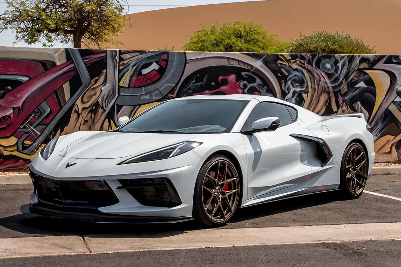 CHEVROLET CORVETTE C8 on Savini SV-F5 forged wheels