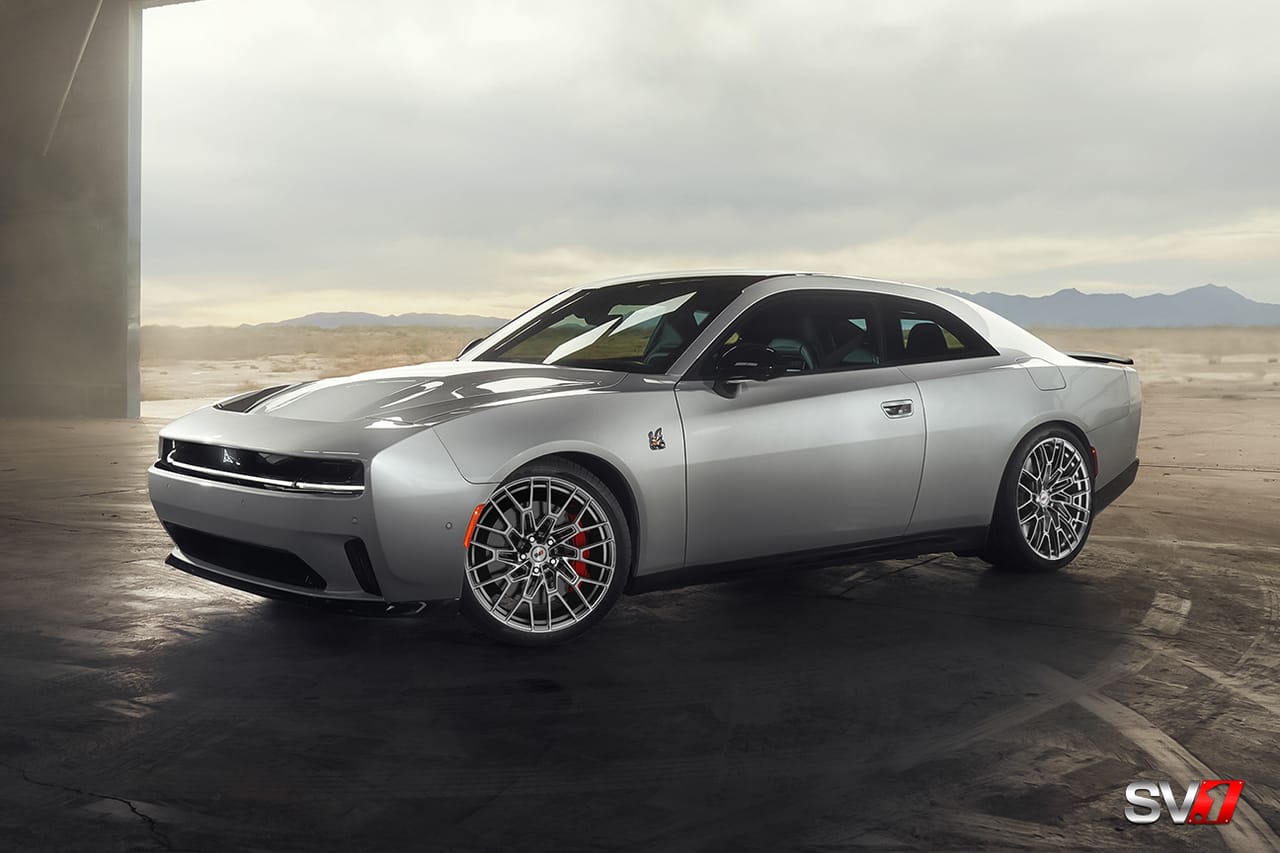 DODGE CHARGER SCAT PACK on Savini forged wheels