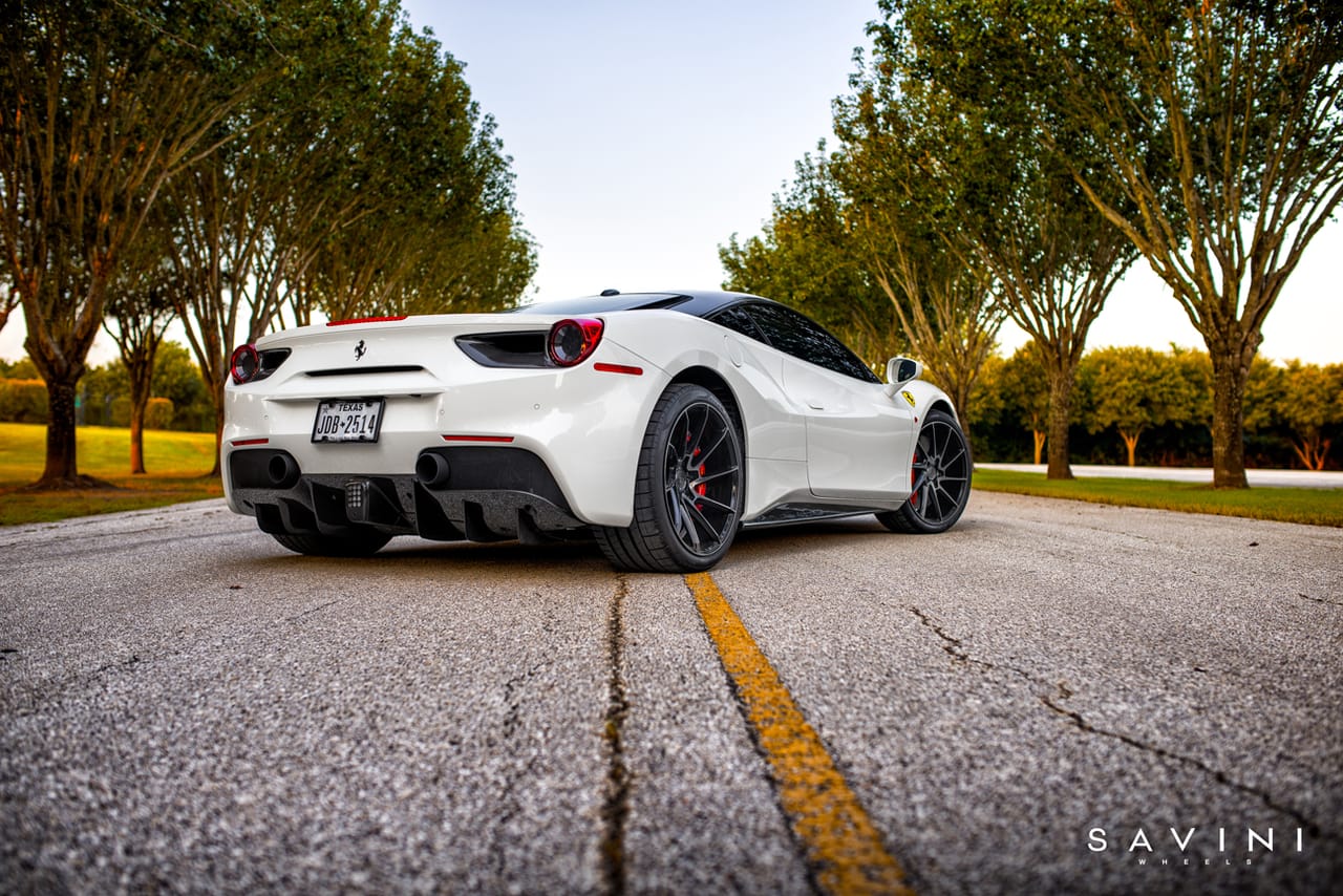 FERRARI 488 on Savini forged wheels