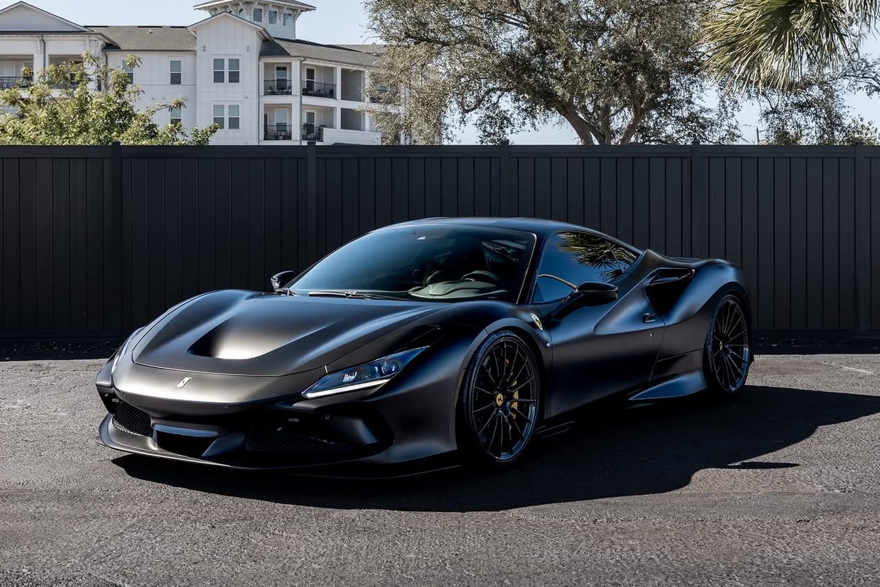 FERRARI F8 on SAVINI SV.1 R2 Gloss Black