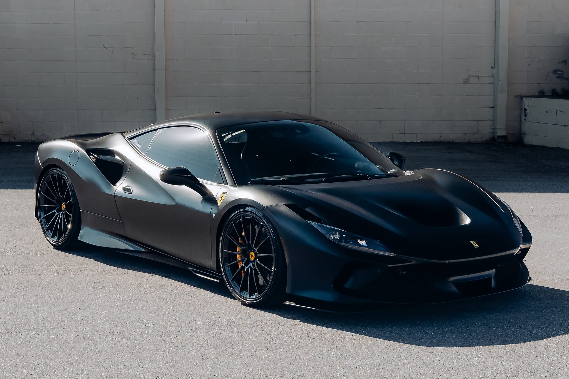 FERRARI F8 on Savini forged wheels