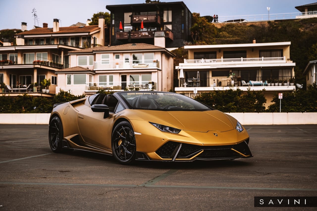 LAMBORGHINI HURACAN on Savini forged wheels