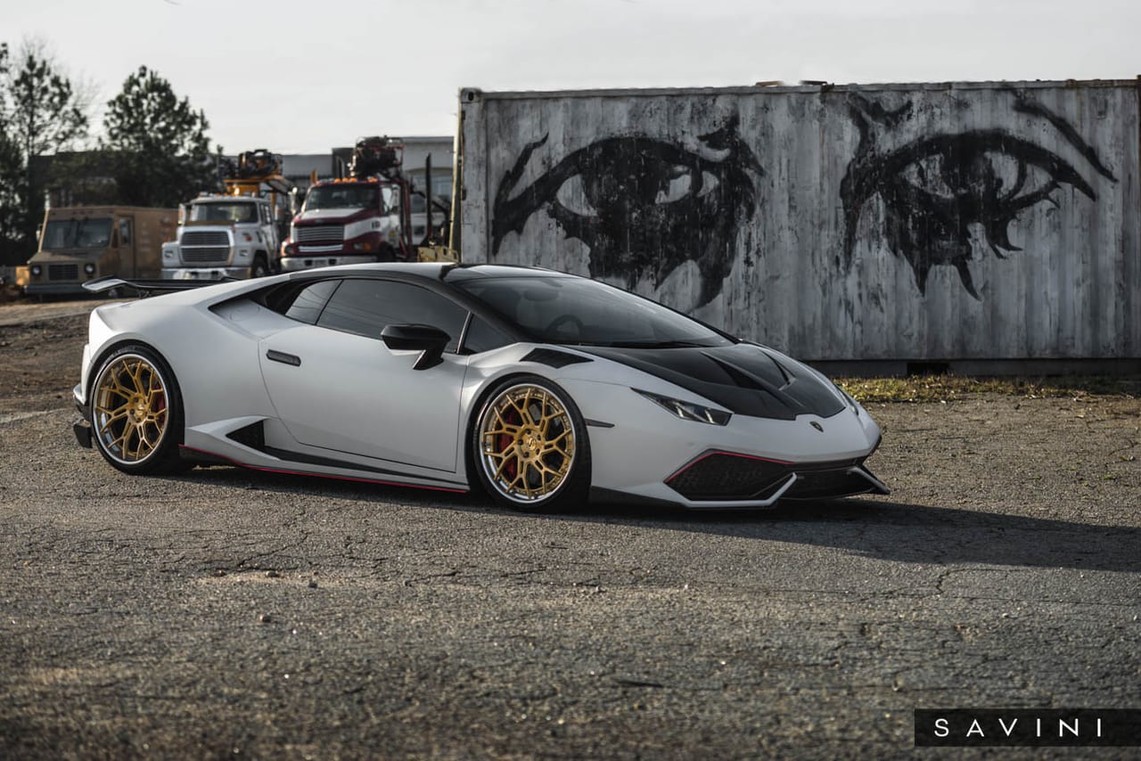 LAMBORGHINI HURACAN on Savini forged wheels