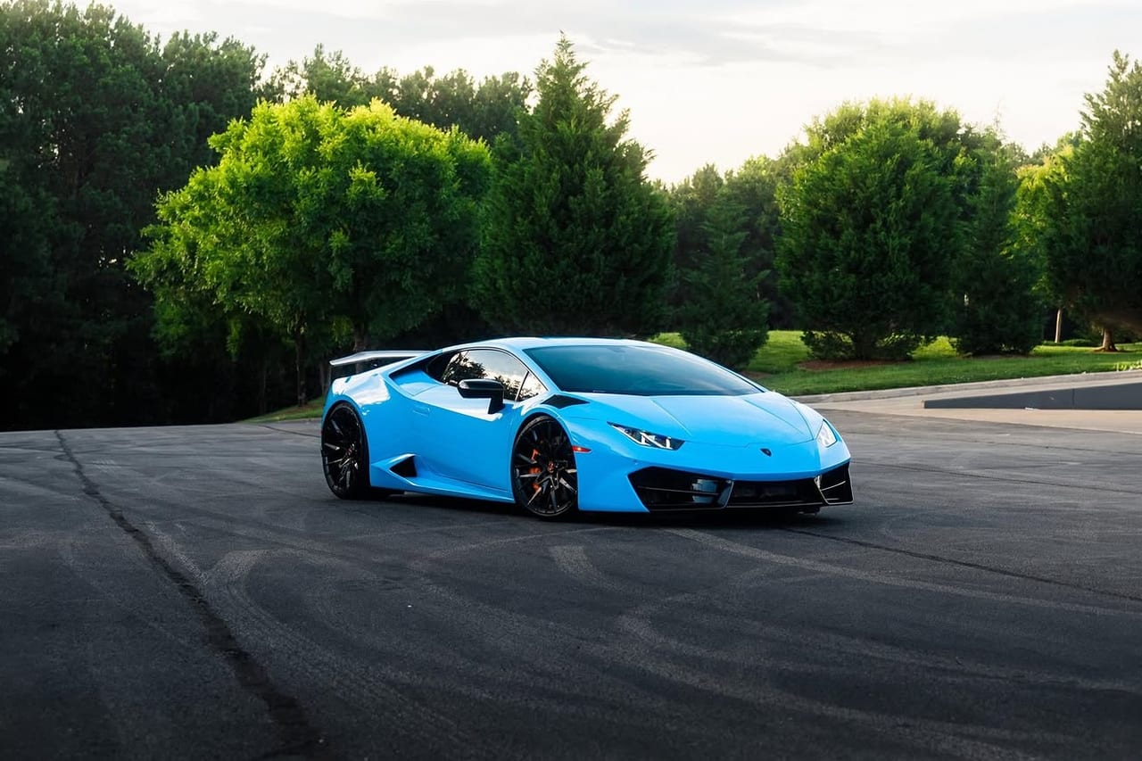 Lamborghini Huracan on Savini SV86D Gloss Black