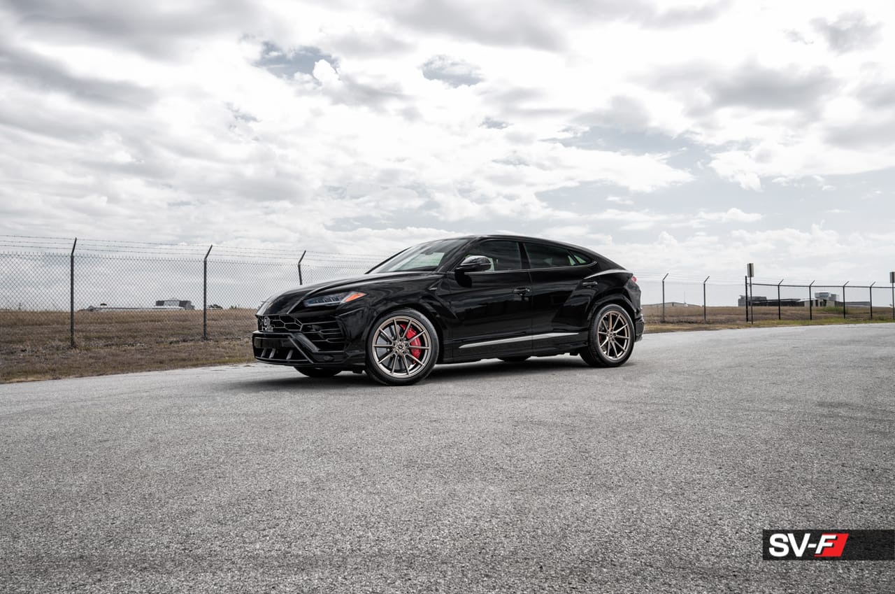 LAMBORGHINI URUS on Savini forged wheels