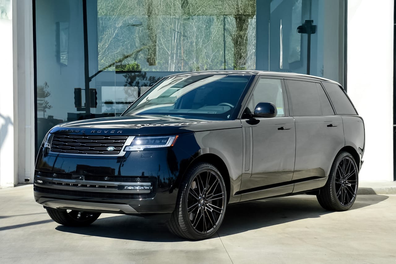 RANGE ROVER on Savini forged wheels