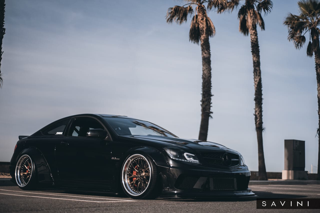 MERCEDES C63 AMG on Savini forged wheels