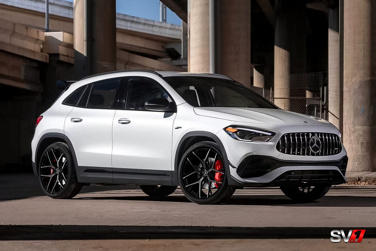 MERCEDES GLA45 on Savini forged wheels