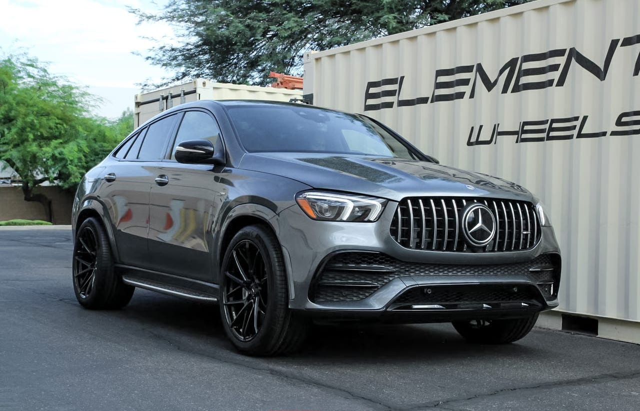 Mercedes GLE63 AMG on Savini SV-F6 Gloss Black