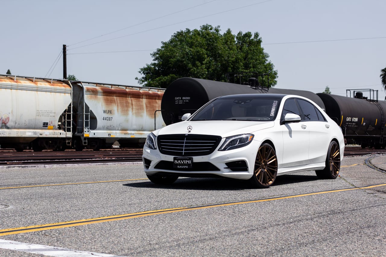 Mercedes S550 on Savini SV66D in Brushed Bronze