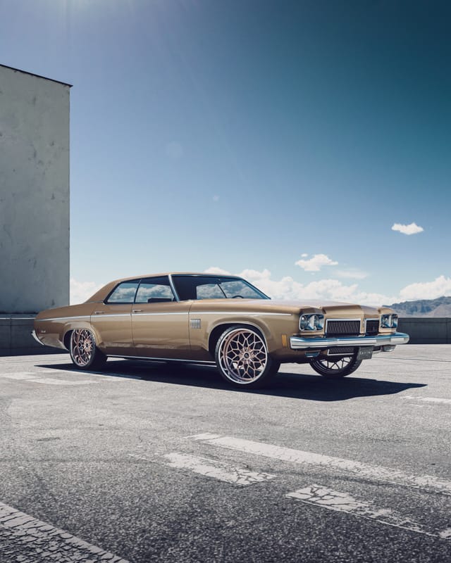 Oldsmobile Delta88 on Savini SD-38 wheels, photo 3