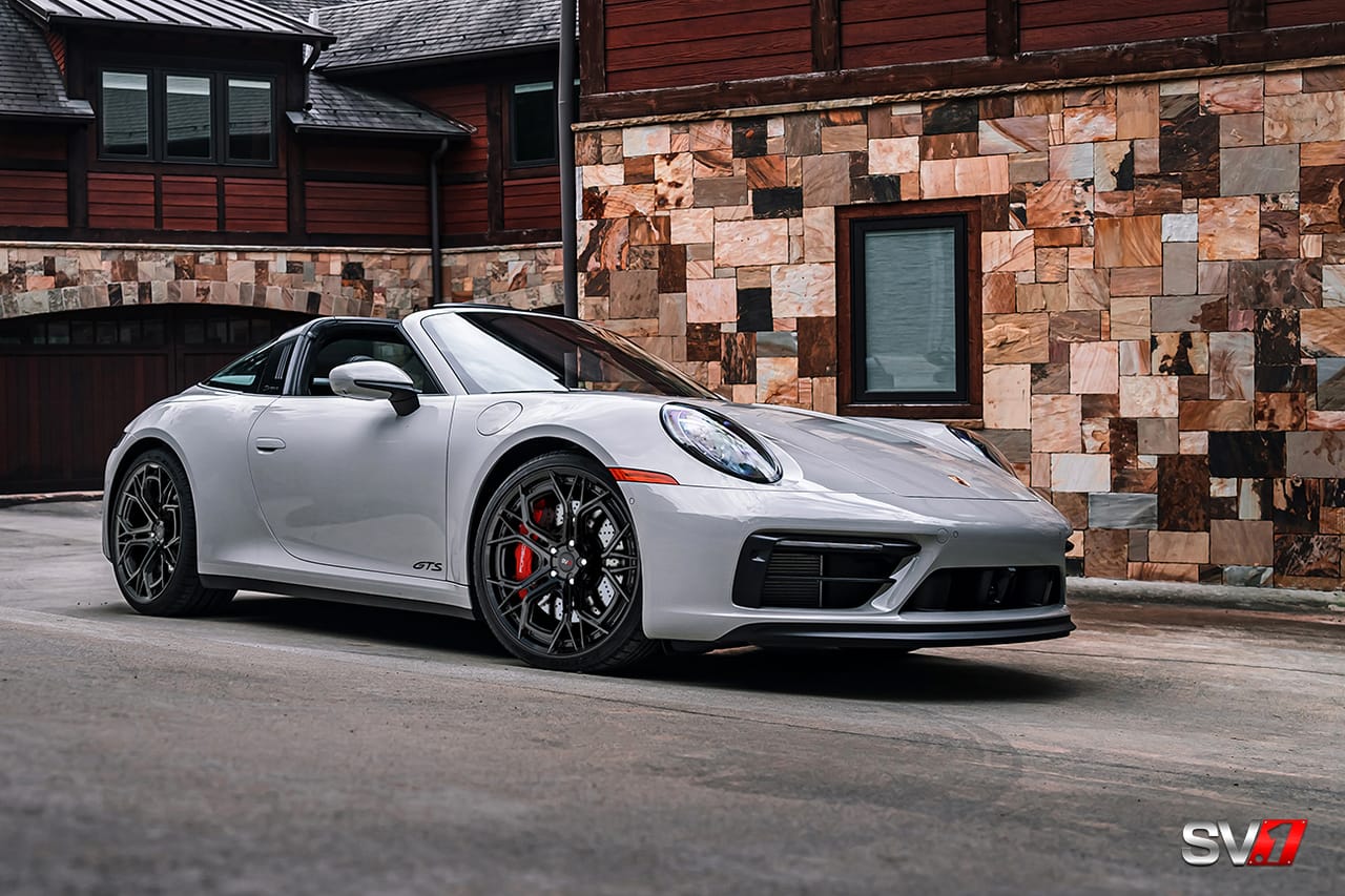 PORSCHE 911 TARGA 4 GTS on Savini forged wheels