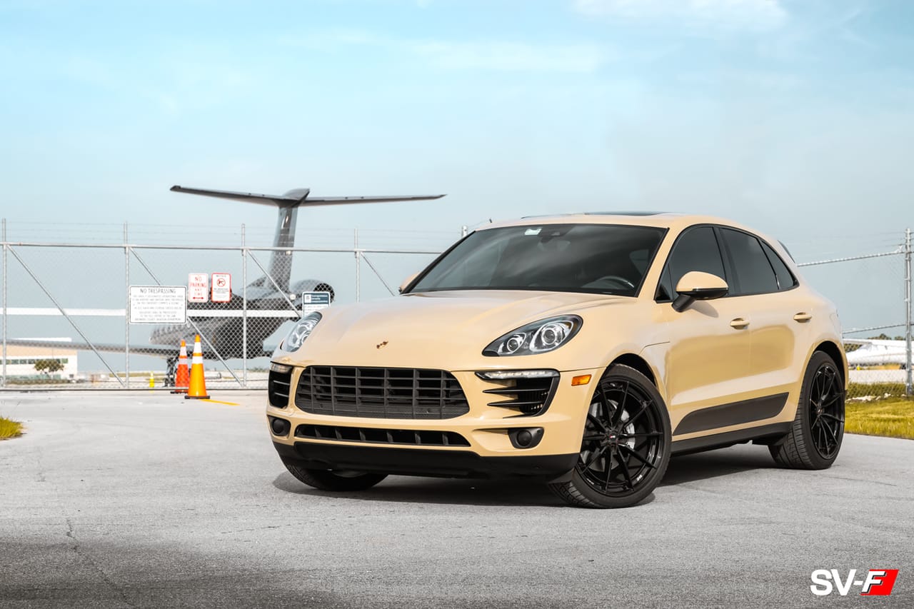PORSCHE MACAN on Savini forged wheels