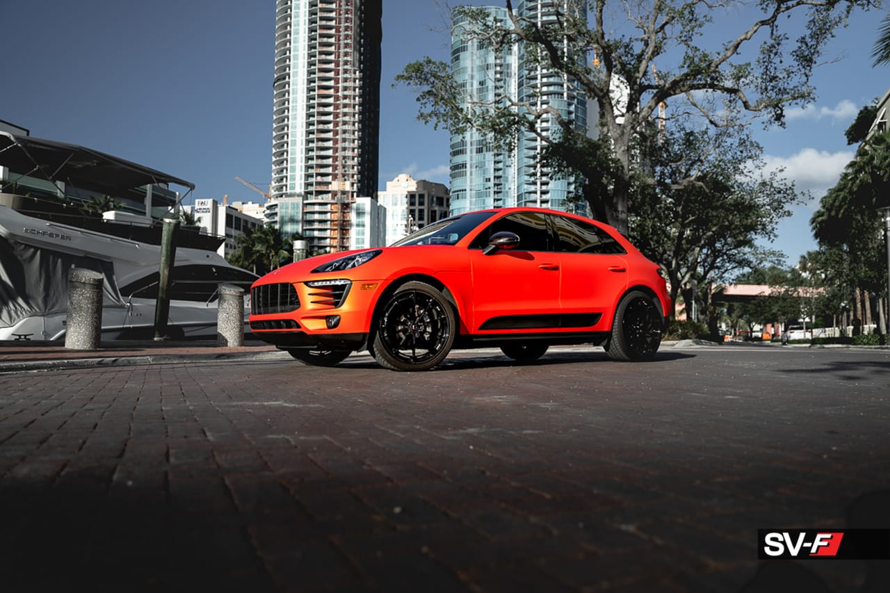 PORSCHE MACAN on Savini forged wheels