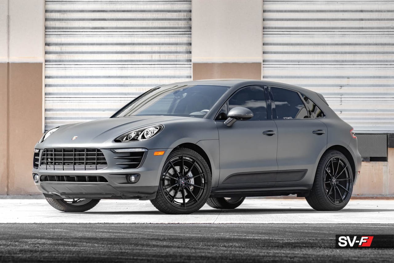 PORSCHE MACAN on Savini forged wheels