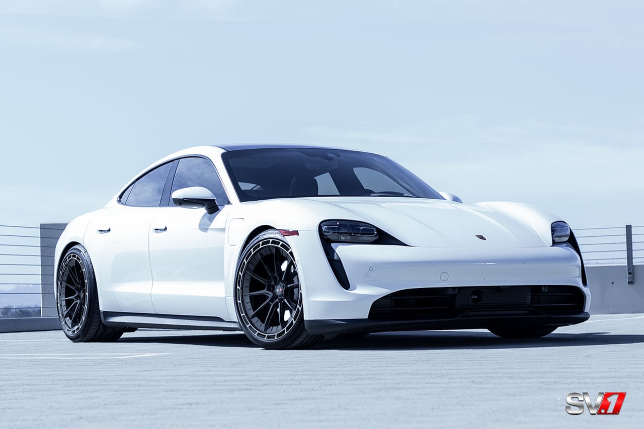 PORSCHE TAYCAN on Savini forged wheels