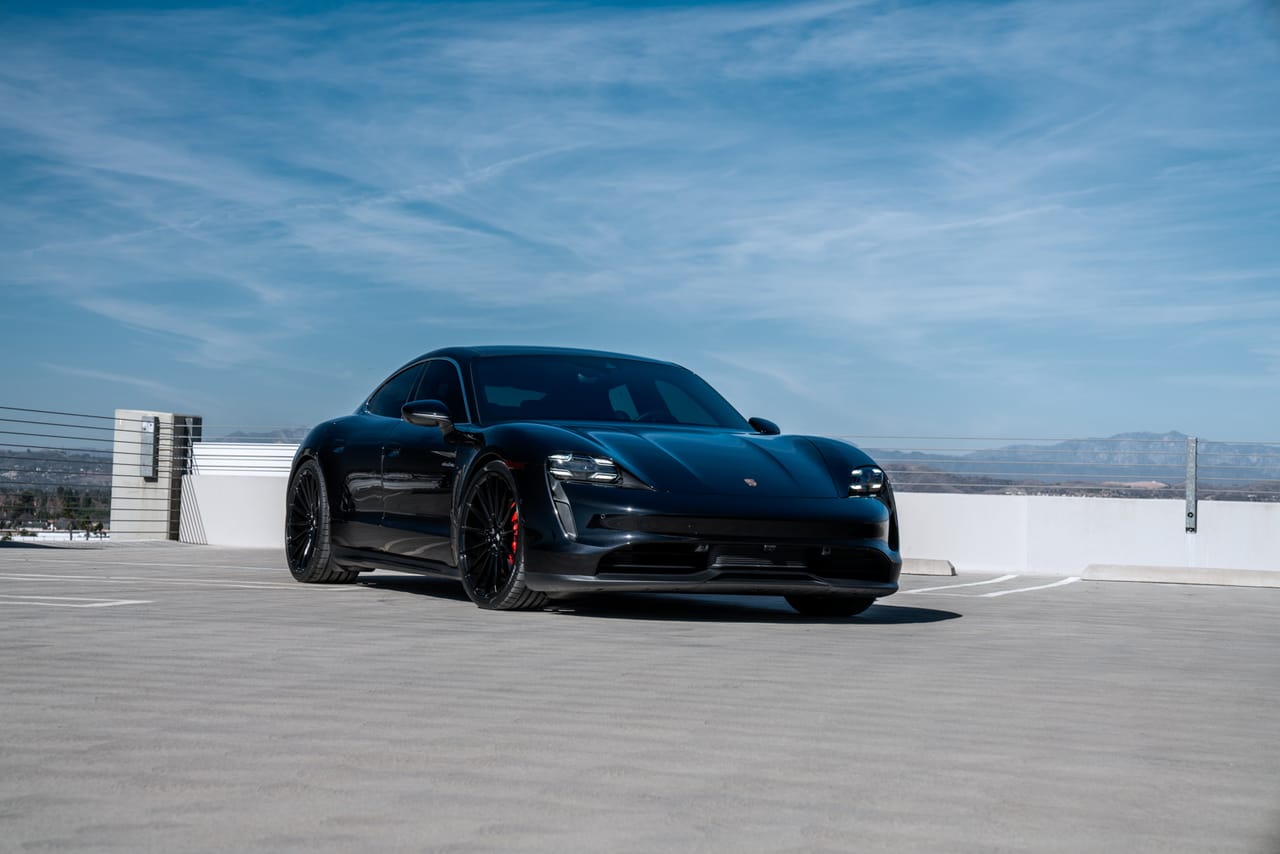 PORSCHE TAYCAN on Savini forged wheels