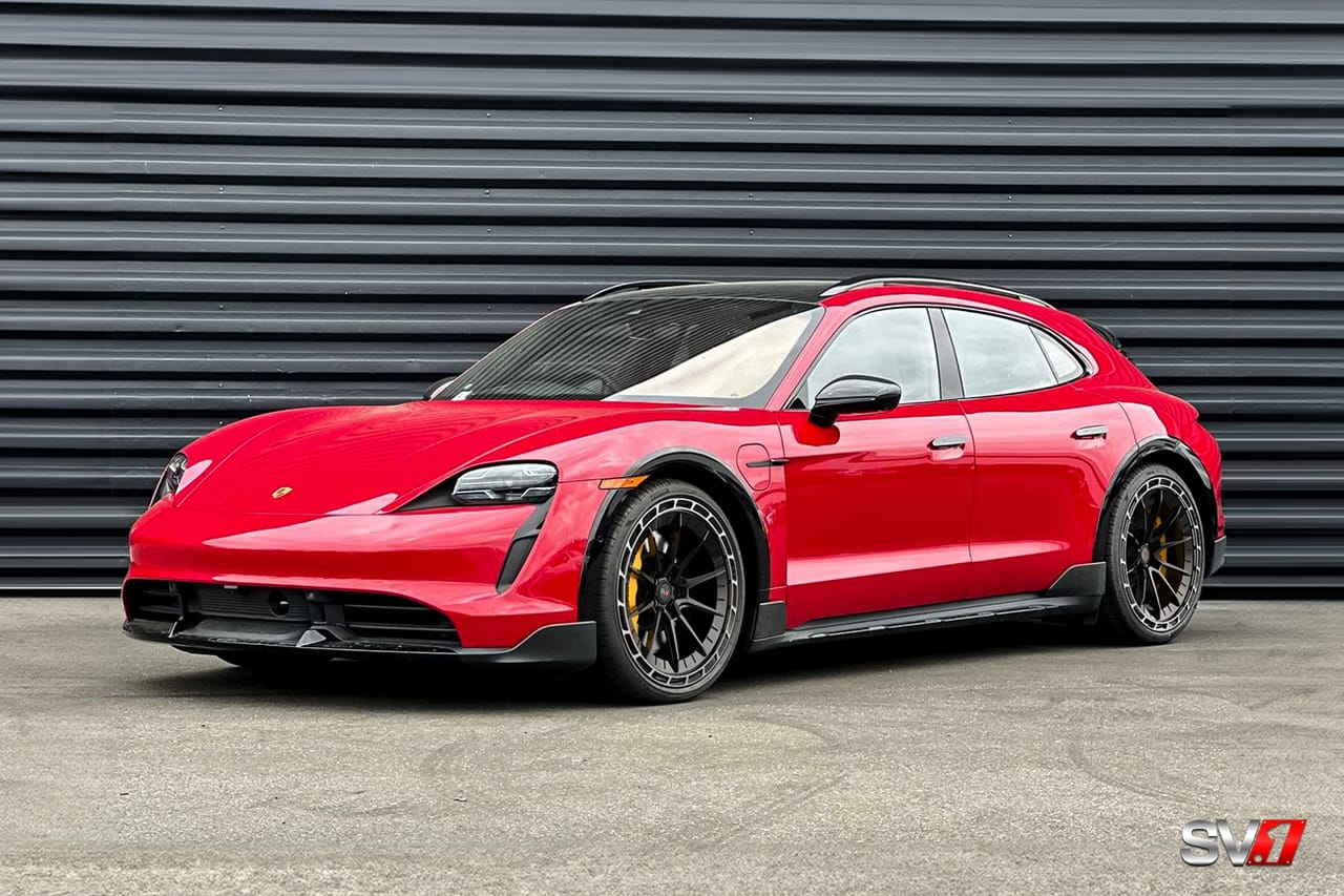 PORSCHE TAYCAN TURBO S on Savini forged wheels