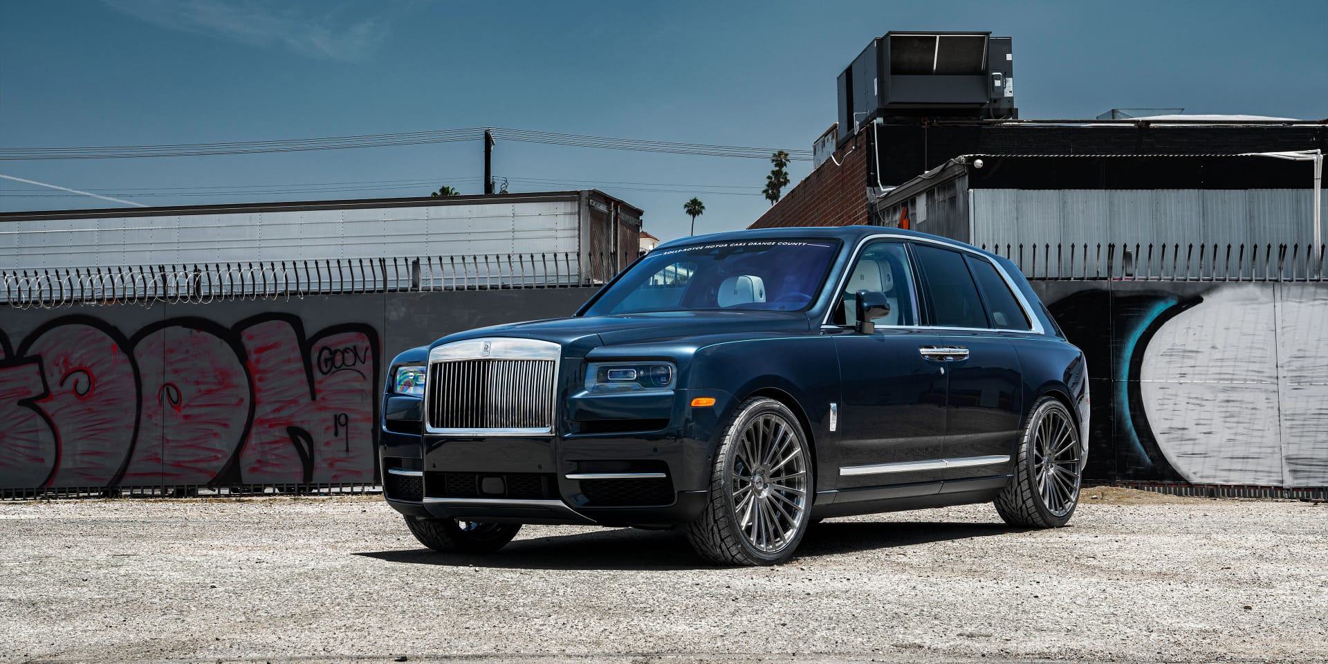 ROLLS-ROYCE CULLINAN on Savini forged wheels