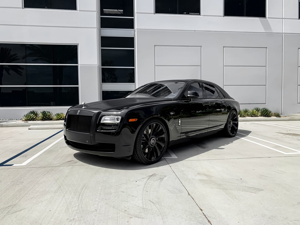 Rolls-Royce Ghost on Savini SL1D in Gloss Black