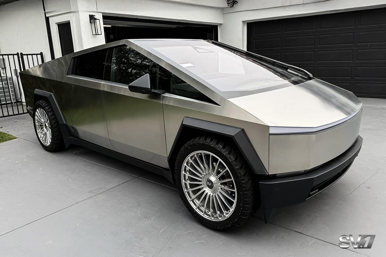 TESLA CYBERTRUCK on Savini forged wheels