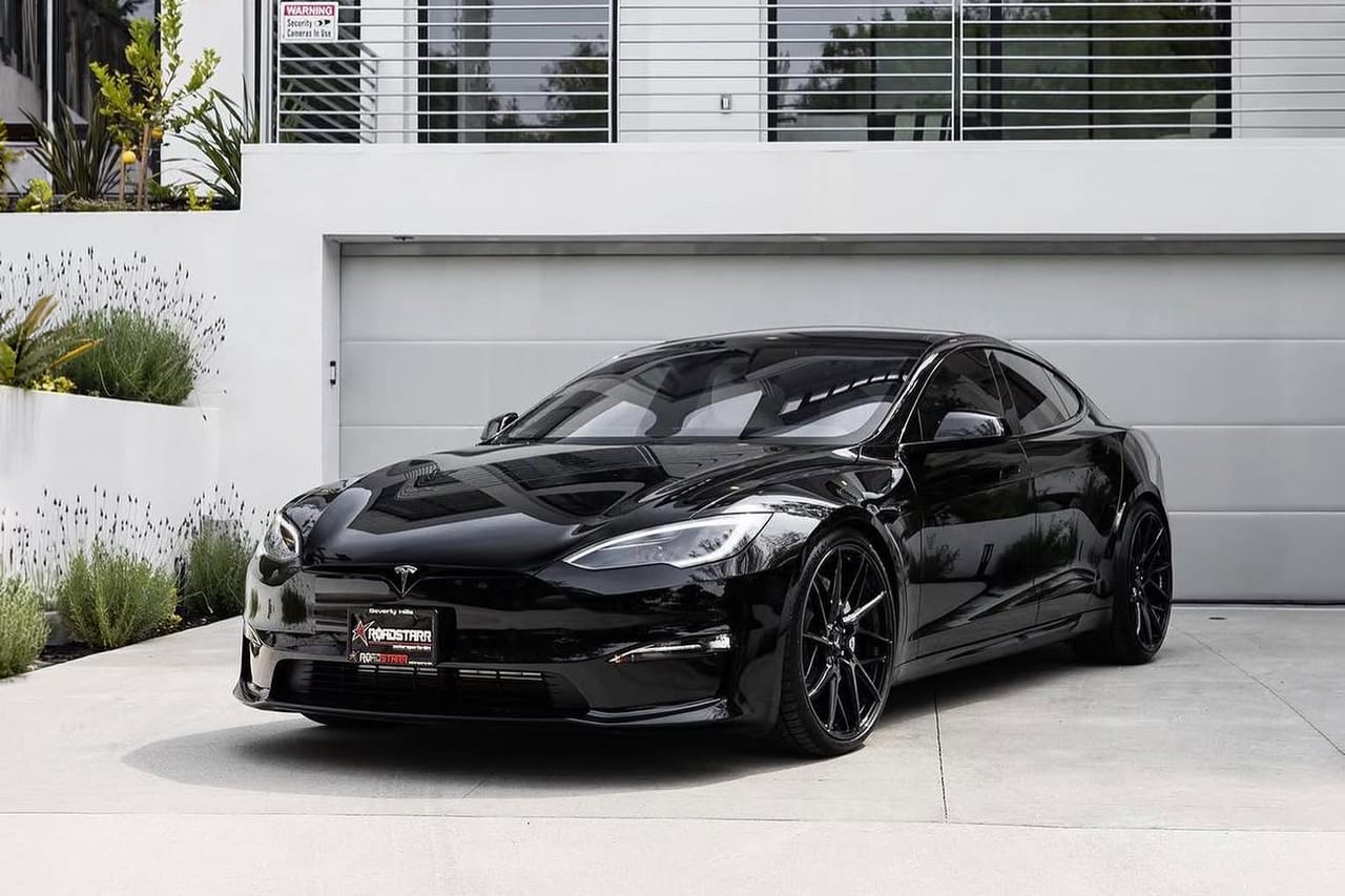 SAVINI SV-F6 GLOSS BLACK TESLA MODEL S PLAID