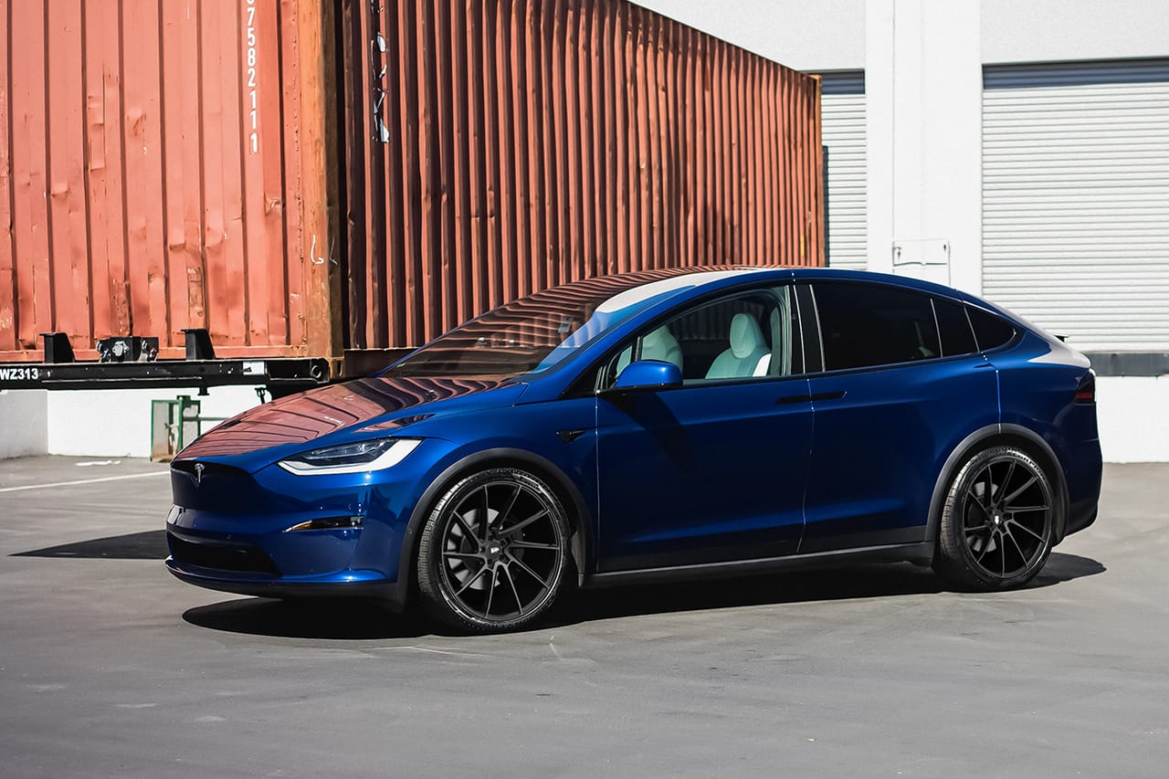 TESLA MODEL X on Savini forged wheels
