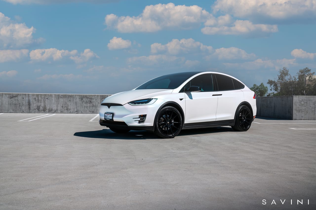 TESLA MODEL X on Savini forged wheels