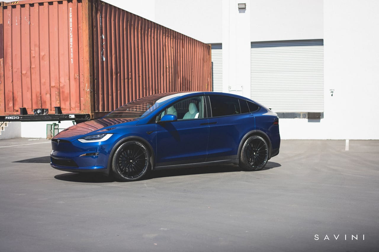 TESLA MODEL X on Savini forged wheels