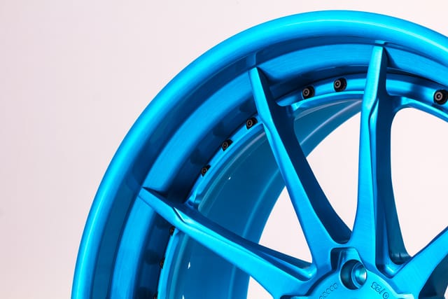Brushed Blue finish on the Savini BM12L forged wheel