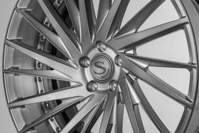 Brushed Double Dark Tint finish on the Savini SV64 D forged wheel