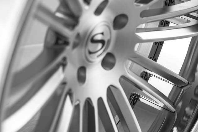Brushed High Polish Matte Clear finish on the Savini SV66 forged wheel