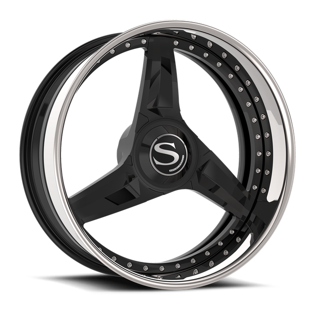 Savini SV100 · gloss black with chrome lip
