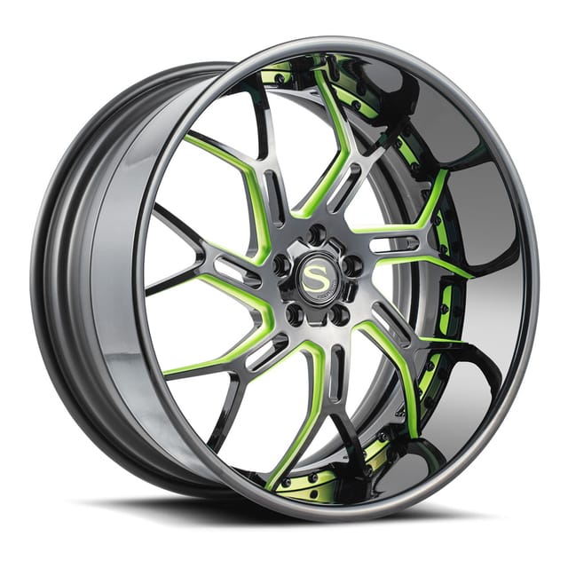 Savini SV72 XLT · gloss black w green accents 1000 x · angle 1000